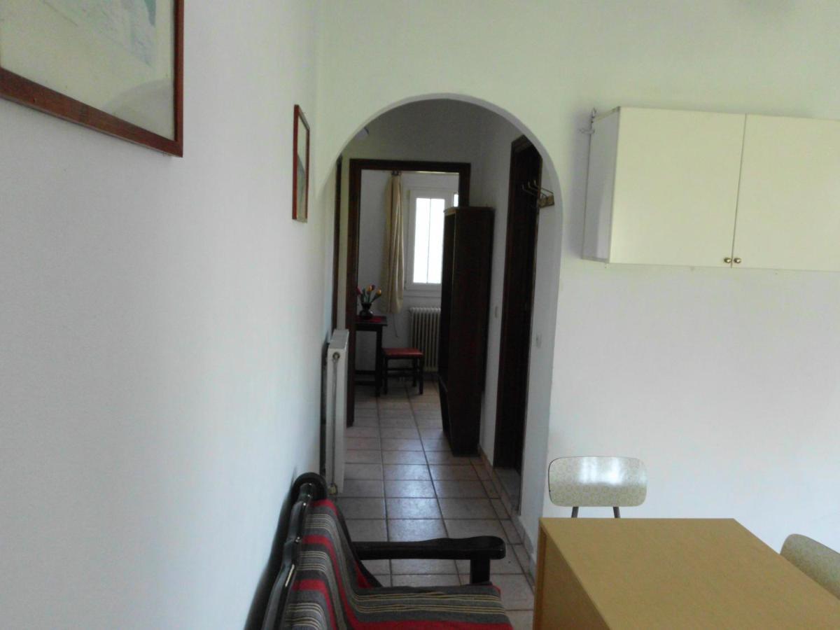 Tom'S House Apartment Skriperon Bagian luar foto