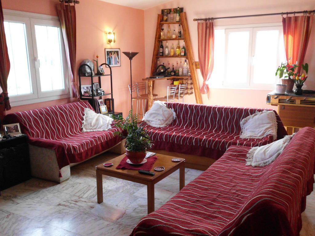Tom'S House Apartment Skriperon Bagian luar foto